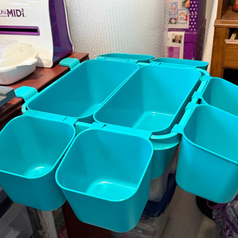 Diamond Press Craft Table Caddy & Cups